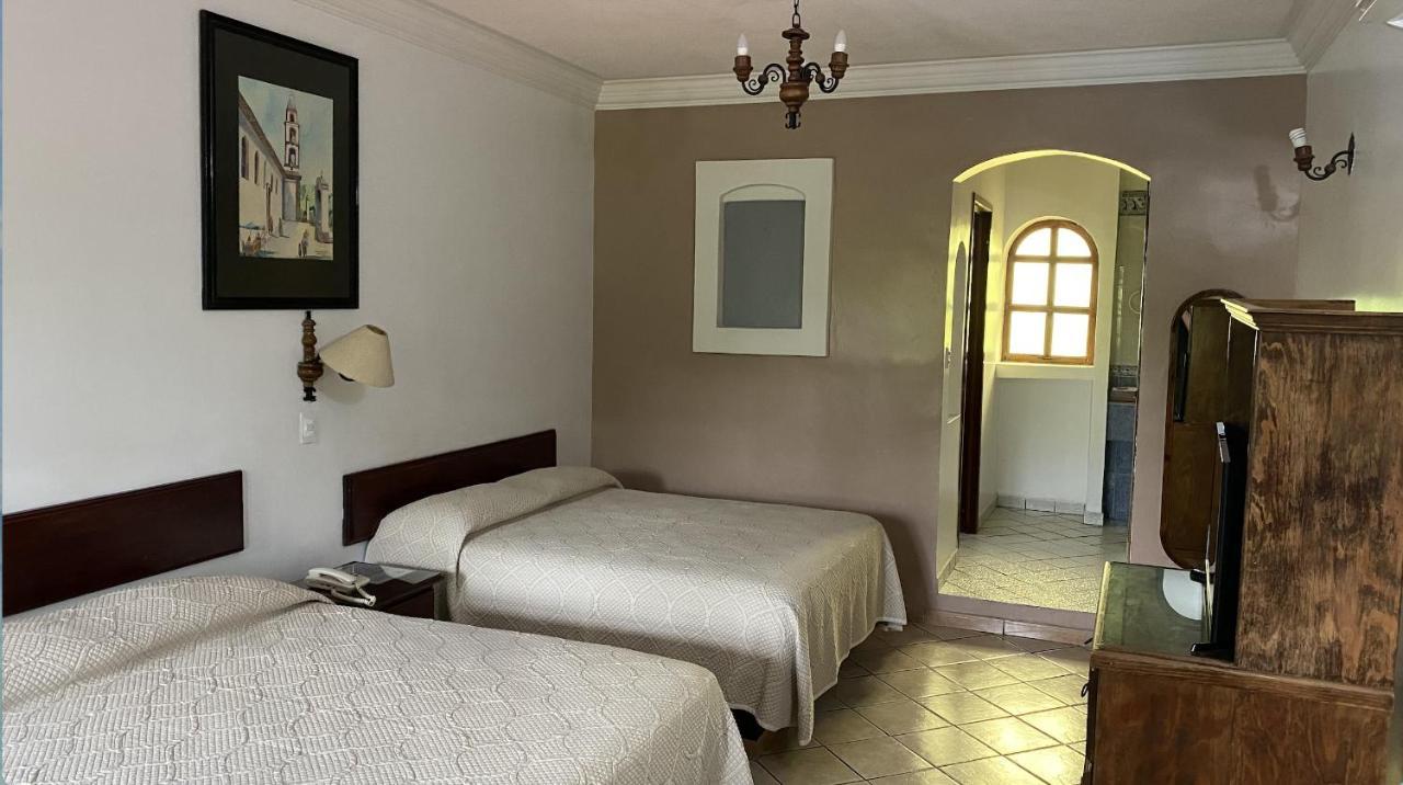 Hotel Camelinas Apatzingán de la Constitución Dış mekan fotoğraf